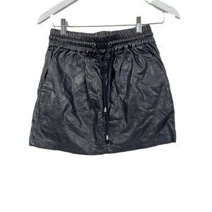 𝅺RUMOR Faux Leather Black Mini Skirt Elastic Waist size Medium